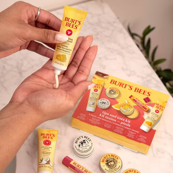 Burt's Bees Tips and Toes Kit - 6ct Pre-orden