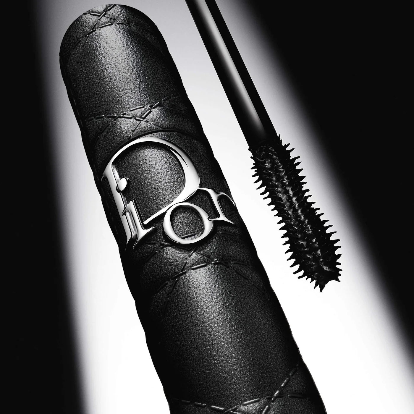 Diorshow Overvolume Extreme Volume Mascara / Máscara de pestañas *Pre-Orden