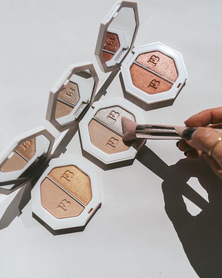 Killawatt Freestyle Highlighter - Fenty Beauty by Rihanna / Iluminador en polvo